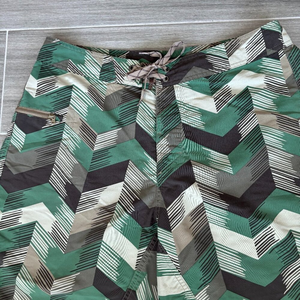 PATAGONIA Swim Shorts Men's 33W Geometric Green Tan Black White GORP Zip Pocket - Picture 4 of 6